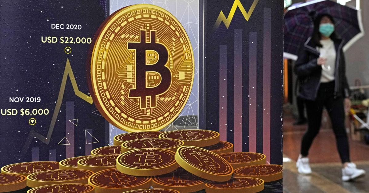 Bitcoin tumbles, a stablecoin plunges in wild week in crypto